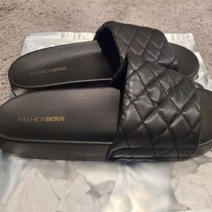 Fashion nova slides sz 9